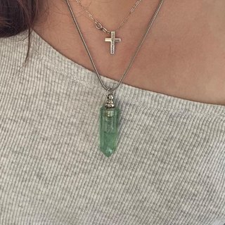 Pendentif ORI-Manus porté